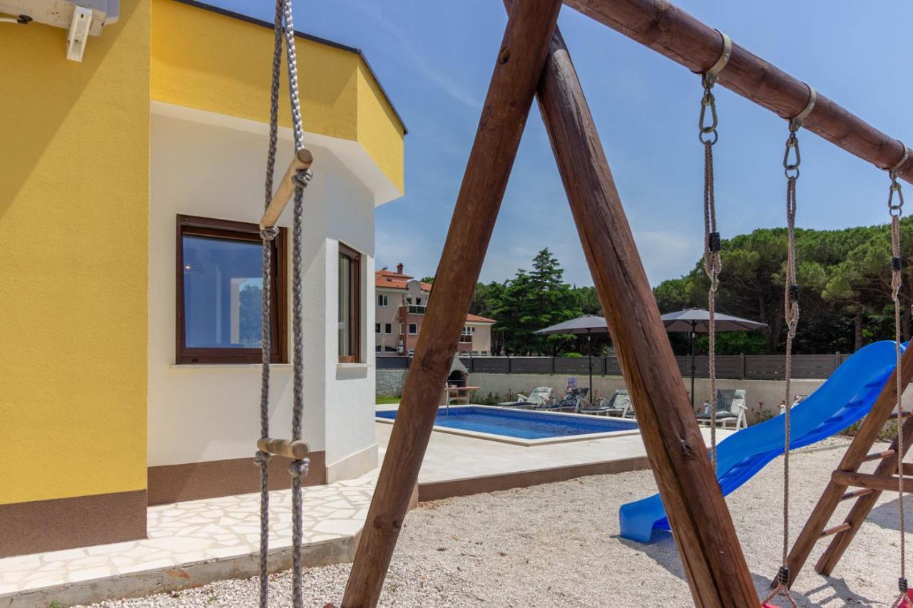 Modern Villa Eve In Medulin With Pool Near The Beach Dış mekan fotoğraf