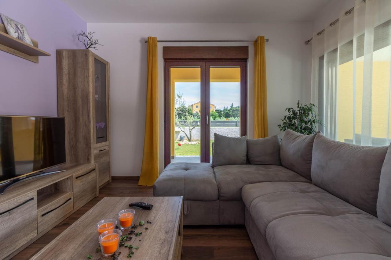 Modern Villa Eve In Medulin With Pool Near The Beach Dış mekan fotoğraf